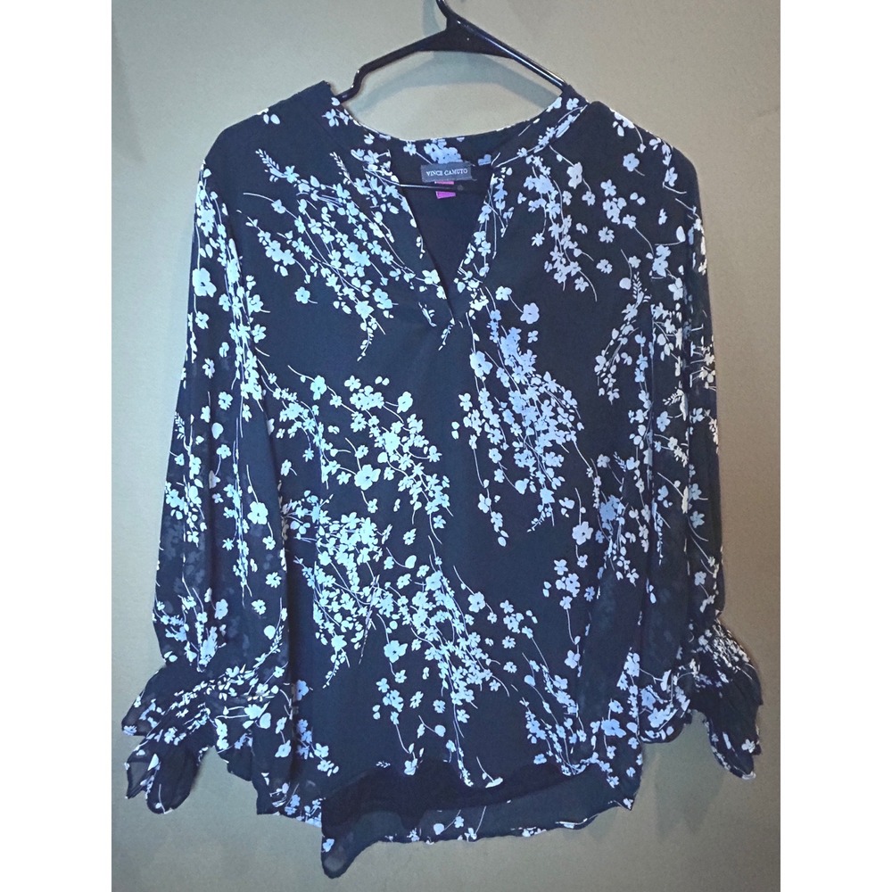 Vince Camuto Floral Blouse Women XL Black White Excellent Smocked Ruffle Sleeve